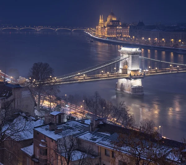 Lánchíd Budapest Télen — Stock Fotó