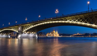 Macaristan Parlamentosu'nun görünümü