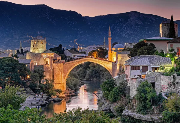 Mostar Bosnia Hercegovina Kleurrijke Zonsondergang Middeleeuwse Brug Van Mostar Augustus — Stockfoto