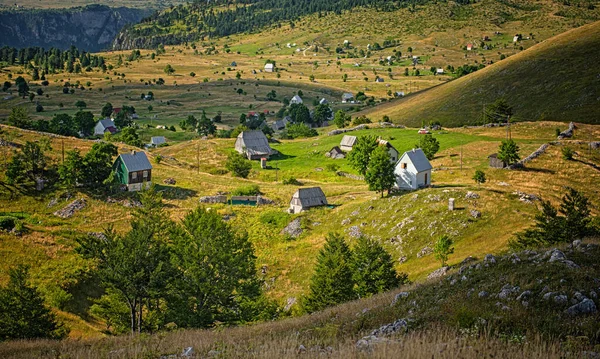 Mooi Dorp Met Houten Huizen Bergen Van Montenegro — Stockfoto