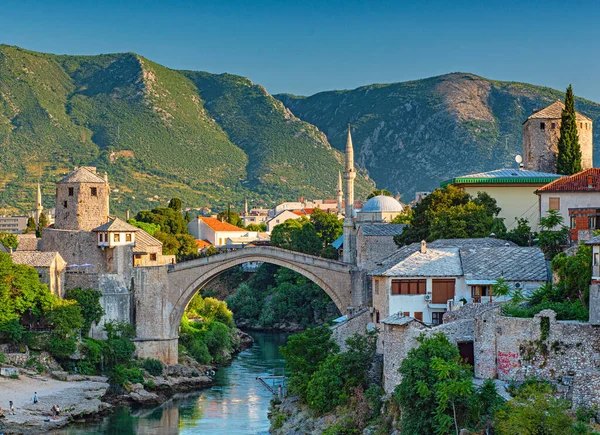 Mostar Bosnia Hercegovina Vista Sobre Puente Medieval Mostar Agosto 2019 — Foto de Stock