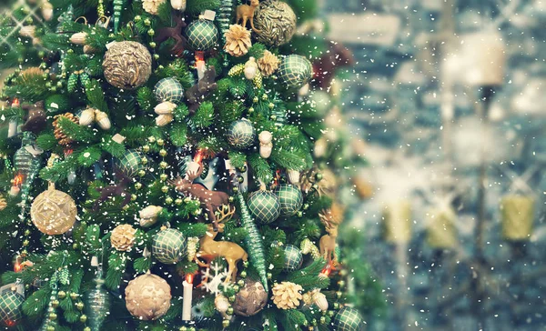 Weihnachtsbaum. Hintergrund der Feiertage — Stockfoto