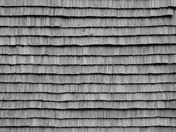 Old wooden roof tiles. Roof texture — Stock Photo, Image