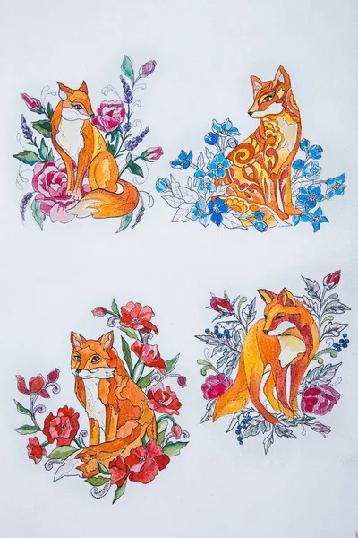 Desenhe raposas nas flores em um fundo branco . — Fotografia de Stock