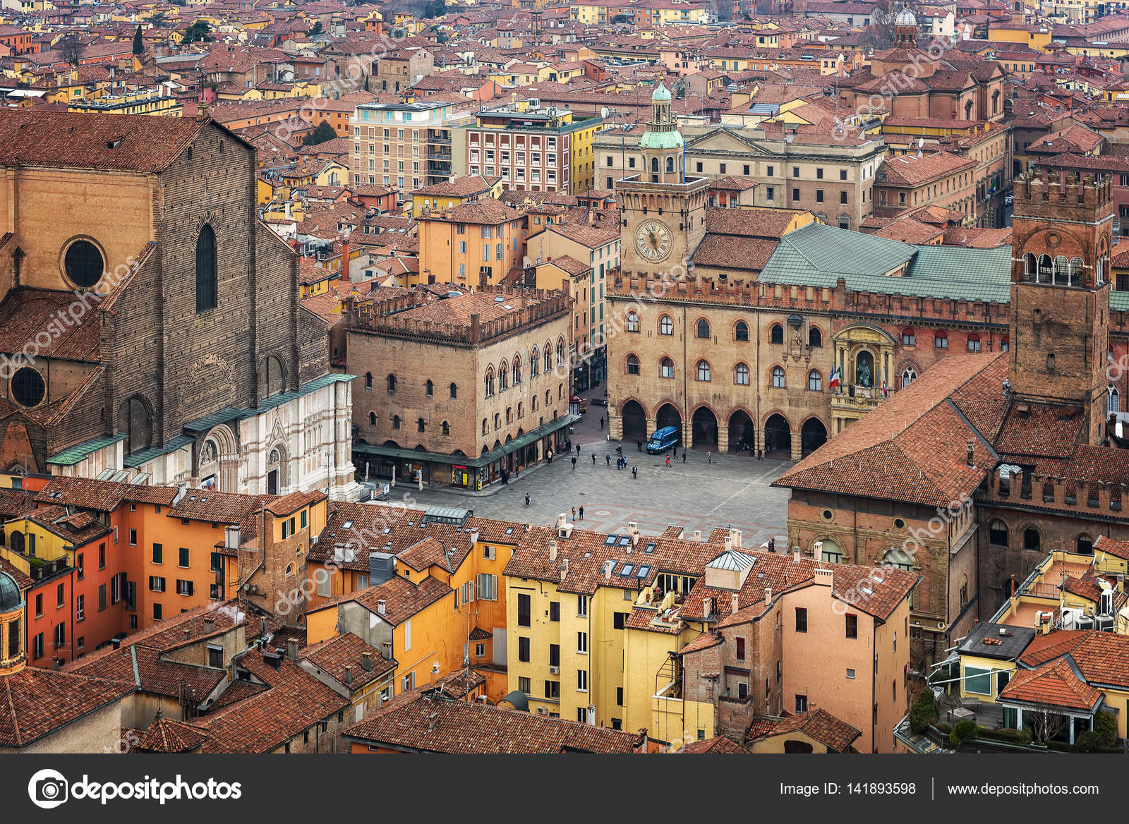 Piazza Maggiore vista aérea — Fotografia de Stock Editorial © feferoni