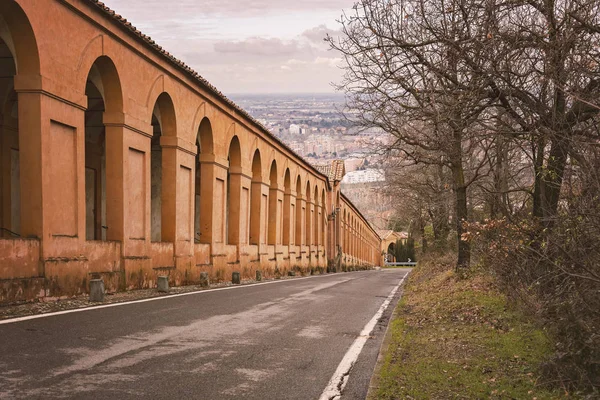 Portikus Bologna zahrnuty — Stock fotografie