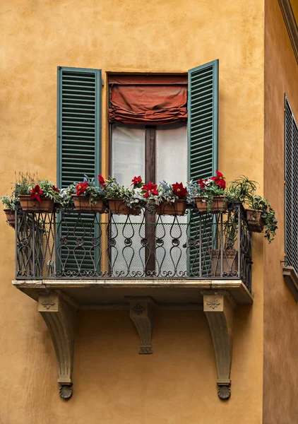 Beautiful traditional balcony — Stock Photo, Image