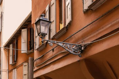 Bologna sokak lambası
