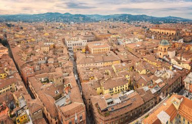Bologna tarihi şehir