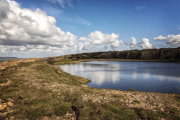 Dagshog quarry lagoon — Stock Photo, Image