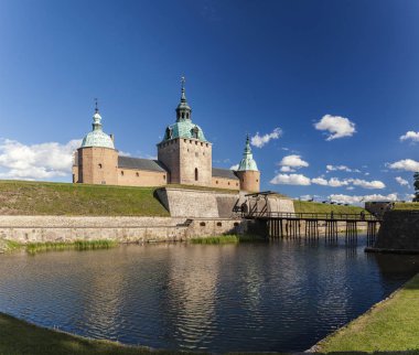 Kalmar Kalesi ve hendek