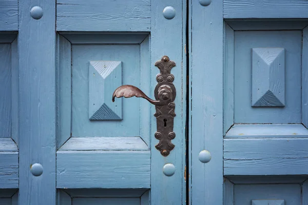 Puerta azul vieja —  Fotos de Stock