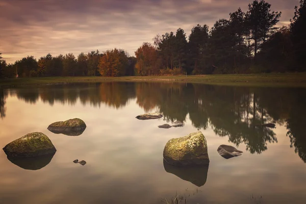 Spokojne miasto park — Zdjęcie stockowe