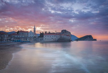 Budva Karadağ gündoğumu