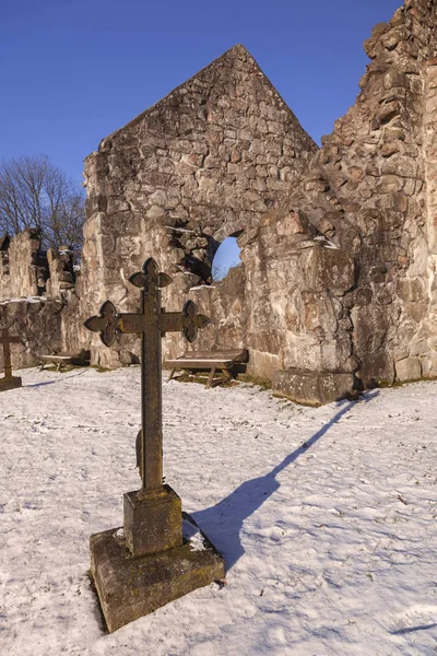 Rovine della cappella di campagna — Foto Stock