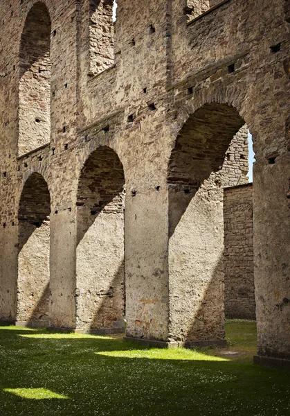 Arcos de construção alta — Fotografia de Stock