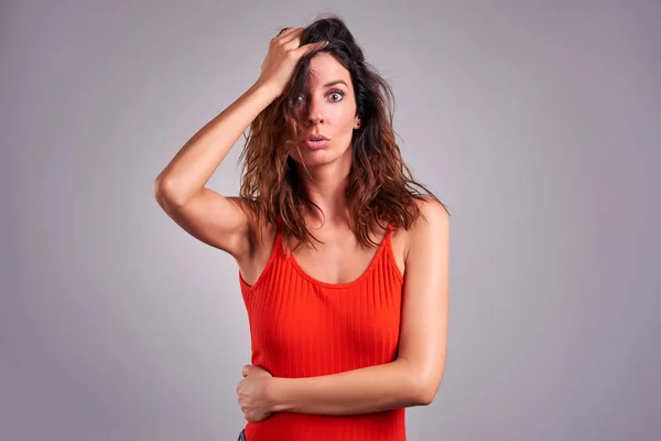 Surprised young woman — Stock Photo, Image