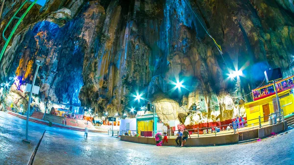 Посмотреть в Batu caves в Малайзии — стоковое фото
