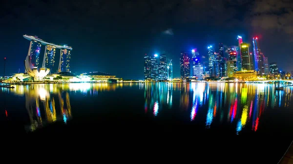 Vista do horizonte da baía à noite — Fotografia de Stock