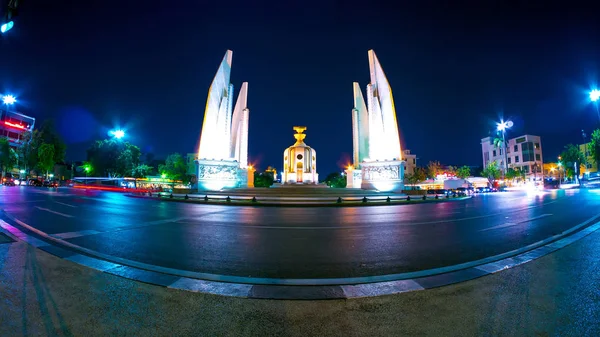 De democratie monument nl Bangkok — Stockfoto