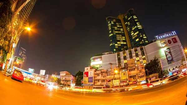 Terminal 21 i Bangkok på natten — Stockfoto