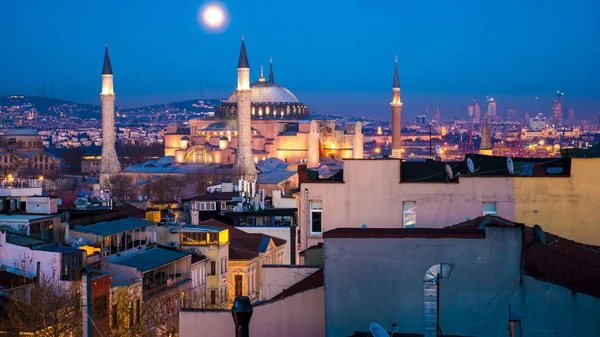 View over Istanbul at night — Stock Photo, Image
