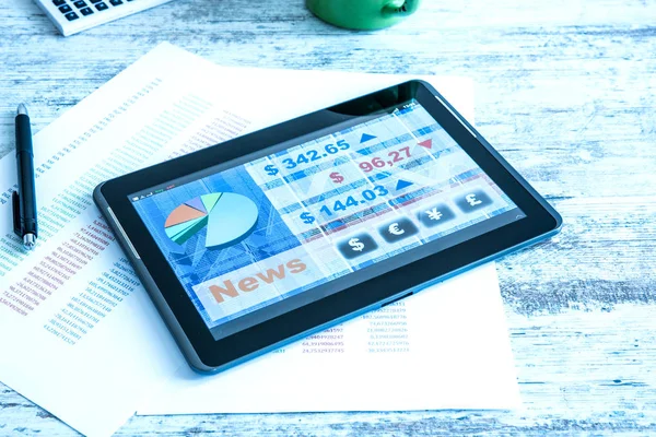 증권 거래소 무역은 Tablet pc 응용 프로그램 — 스톡 사진