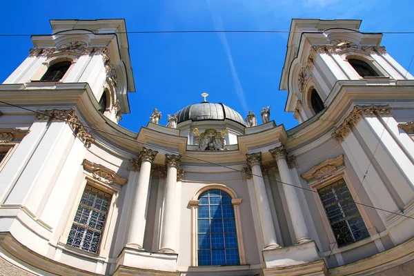 Słynny Kollegienkirche Kościół Uniwersytetu w Salzburgu — Zdjęcie stockowe