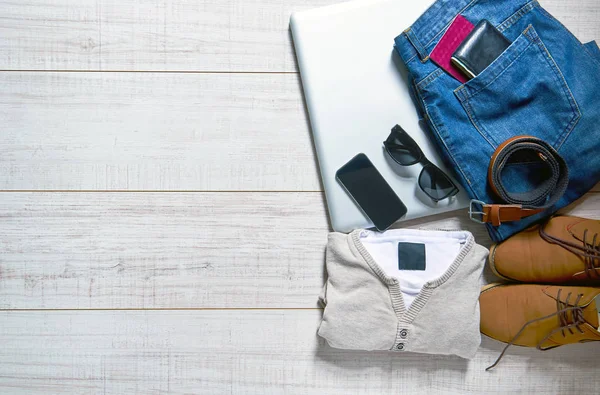 View of a tabletop with clothes — Stock Photo, Image