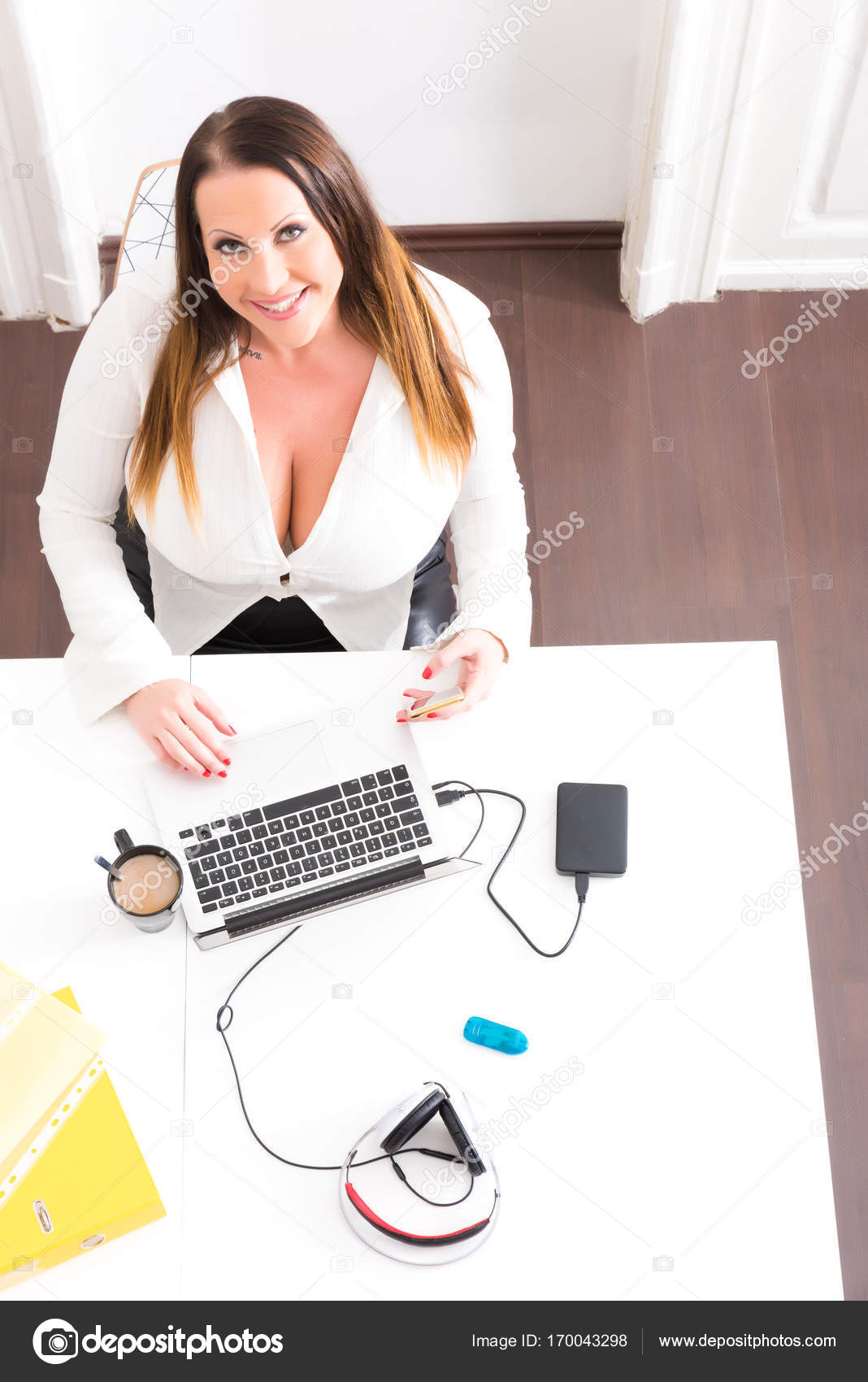 Secretary Lady Web Model