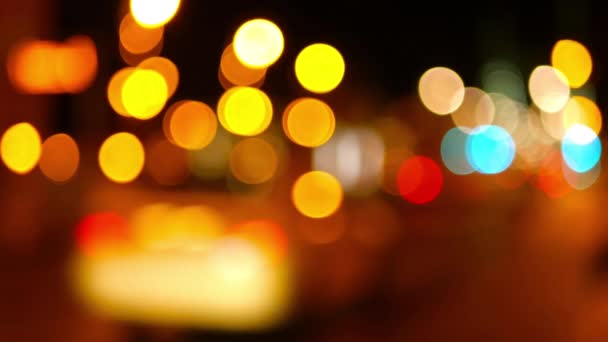 Homályos Éjszakai Város Forgalom Lámpák — Stock videók