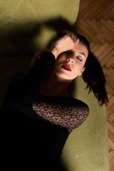 Güzel bir kadının şehvetli portresi — Stok fotoğraf