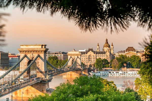 Panoramic View over Budapest and the river Danube — Stock Photo, Image