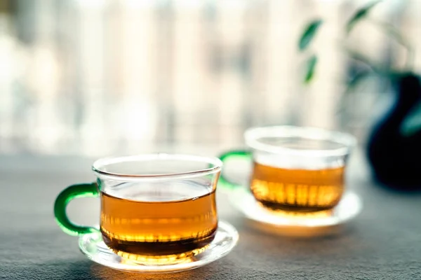 Chá preto chinês na varanda — Fotografia de Stock
