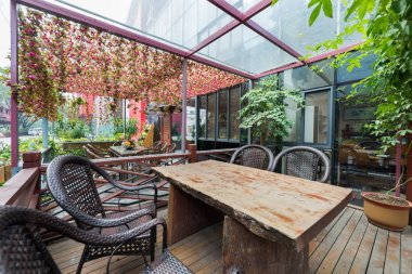 Balkon ve güzel manzara greening