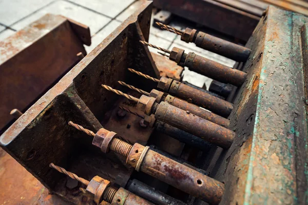 Machines dans les anciennes machines industrielles — Photo