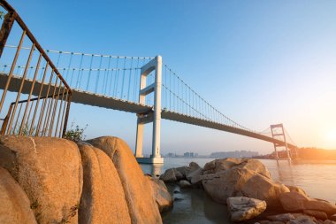 Sahil kentin köprüleri