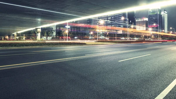 Strade della città e città — Foto Stock