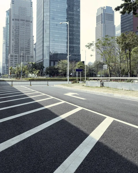 空のアスファルトの道路 — ストック写真