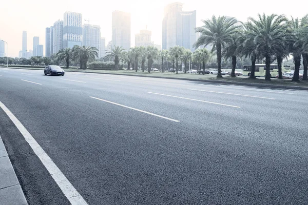 Empty asphalt road — Stock Photo, Image