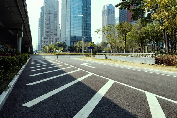 Empty asphalt road — Stock Photo, Image
