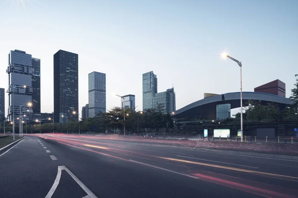 都市部の道路は — ストック写真