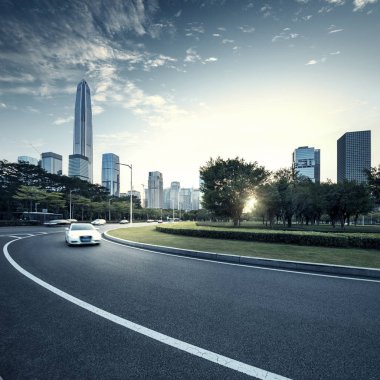 Kentsel yol kaldırım asfalt