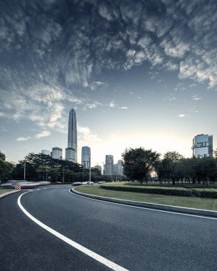 Kentsel yol kaldırım asfalt