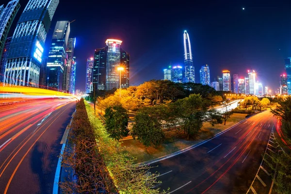 Strade urbane di notte — Foto Stock