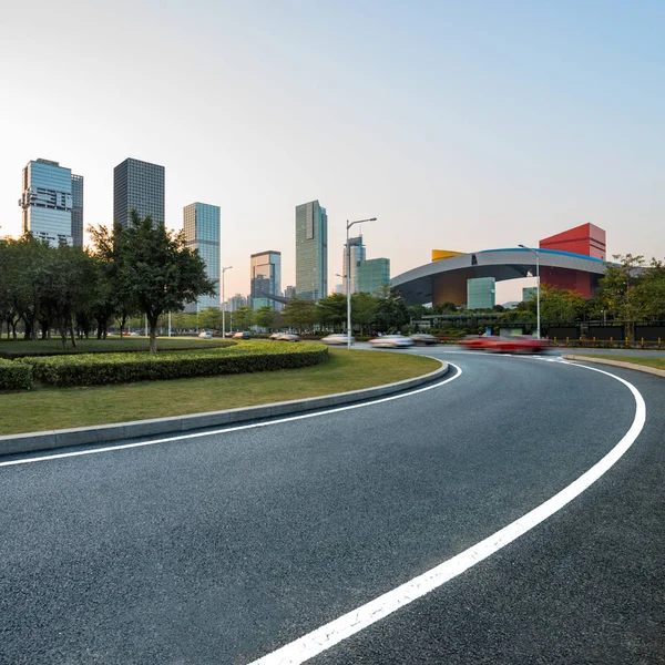 Asfalto marciapiede strada urbana — Foto Stock