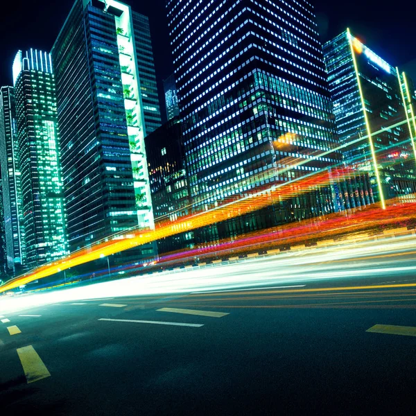 Городские дороги ночью — стоковое фото