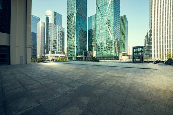 Edifício de escritórios em Shenzhen — Fotografia de Stock