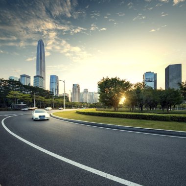 Kentsel yol kaldırım asfalt