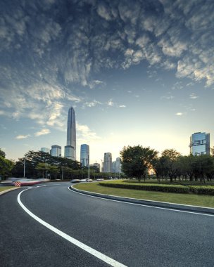 Kentsel yol kaldırım asfalt